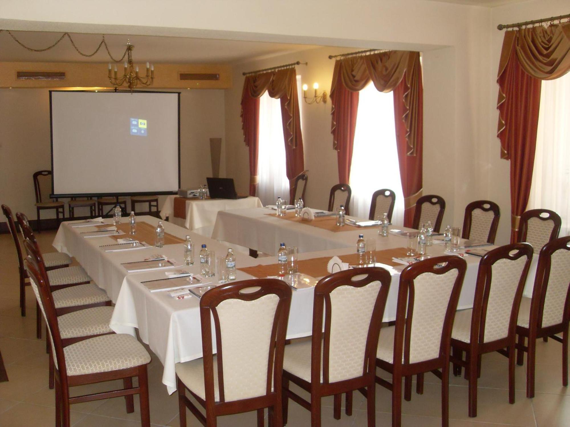 Rota Hotell Biała Podlaska Exteriör bild