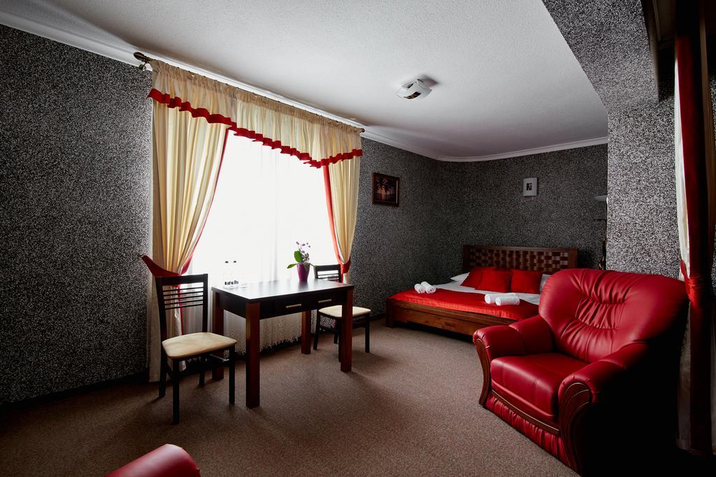Rota Hotell Biała Podlaska Exteriör bild